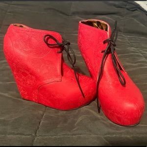Iron Fist Tiger Bunny Red Skull Wedge Booties
